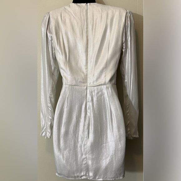 DUNDAS x REVOLVE Harlow Mini Dress in Metallic Ivory. - size S. Fully lined. - Picture 4 of 4